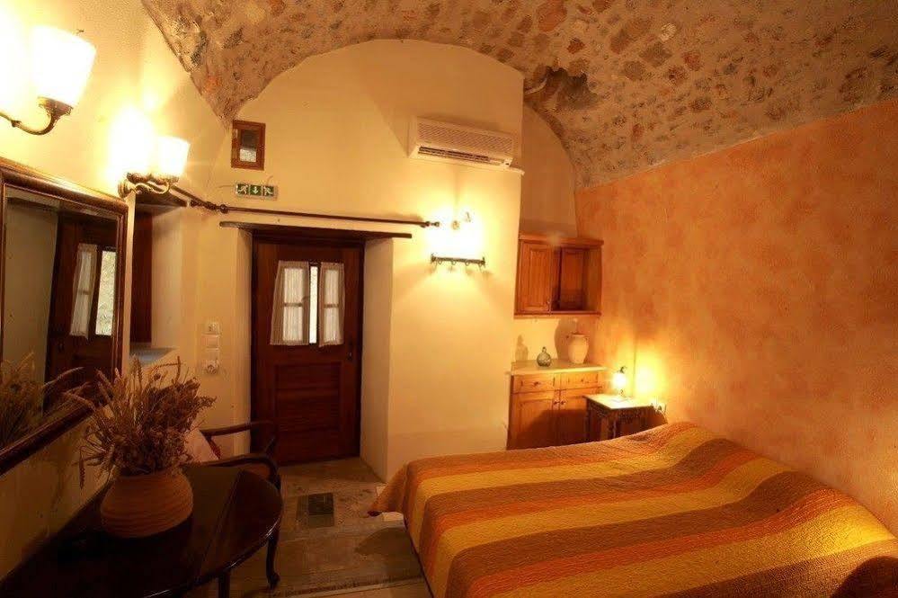 Dorovinis Monemvasia Castlehouses Buitenkant foto